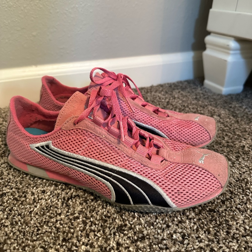 Pink puma women’s shoes, size 7.5